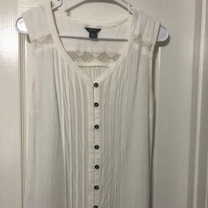 Eddie Bauer sleeveless blouse
